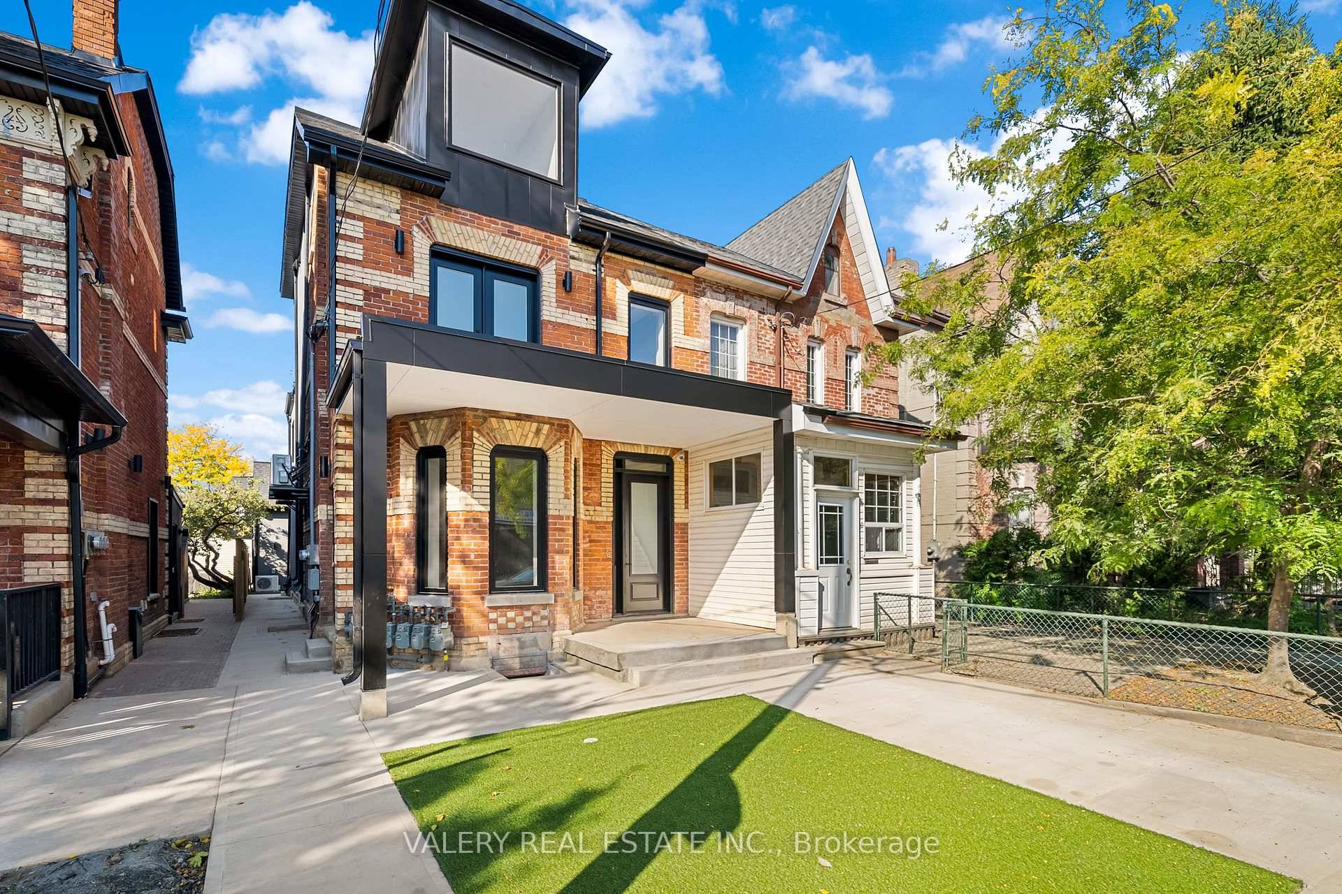 This exceptional two bedroom, two bathroom home in the heart of Toronto offers a rare blend of privacy, luxury, and vibrant urban living.