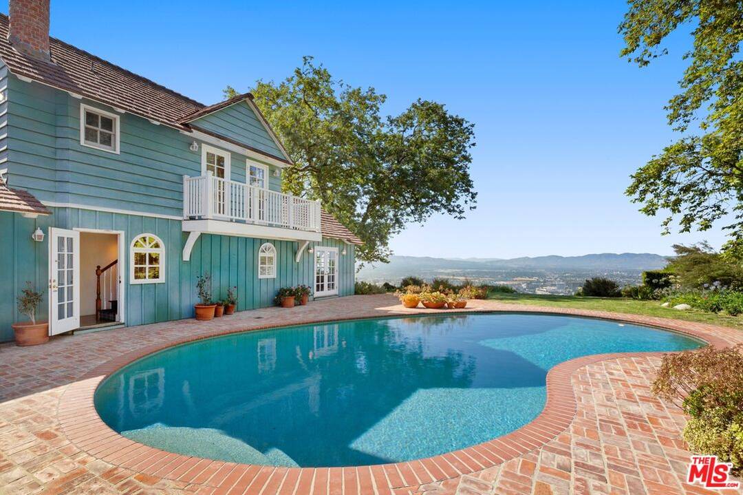 15401   Mulholland Dr 4BR Bel Air La