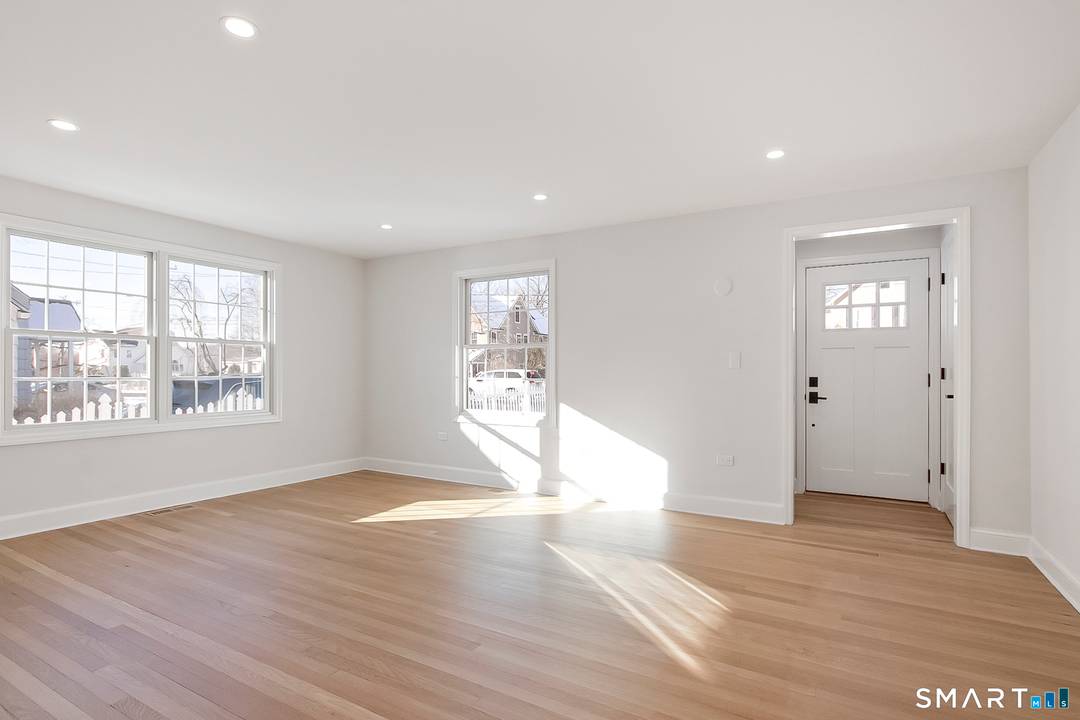 Darien, CT For Lease What a show stopper of a rental !