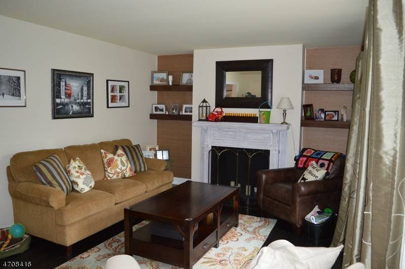 True one level living in this lovely, lovingly cared for ranch.