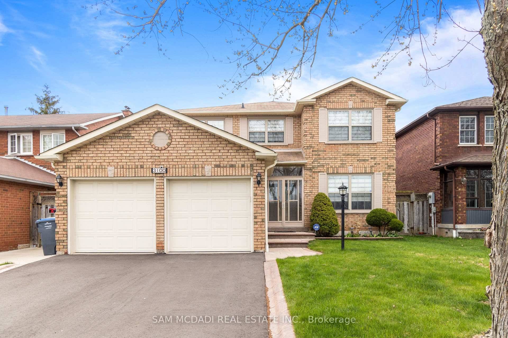A Rare Gem in Prestigious Erin Mills Nestled in the coveted Erin Mills community, this meticulously renovated executive home offers the perfect blend of luxury, comfort, and privacy.