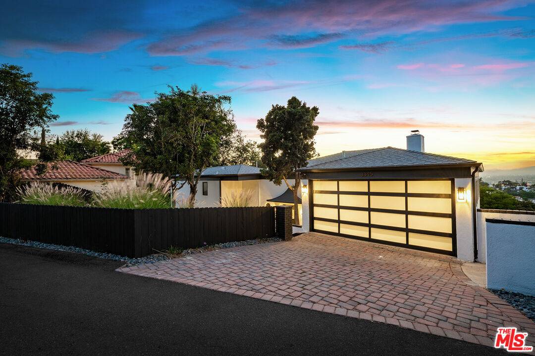 3345   Wonder View Dr 3BR Hollywood Hills East La