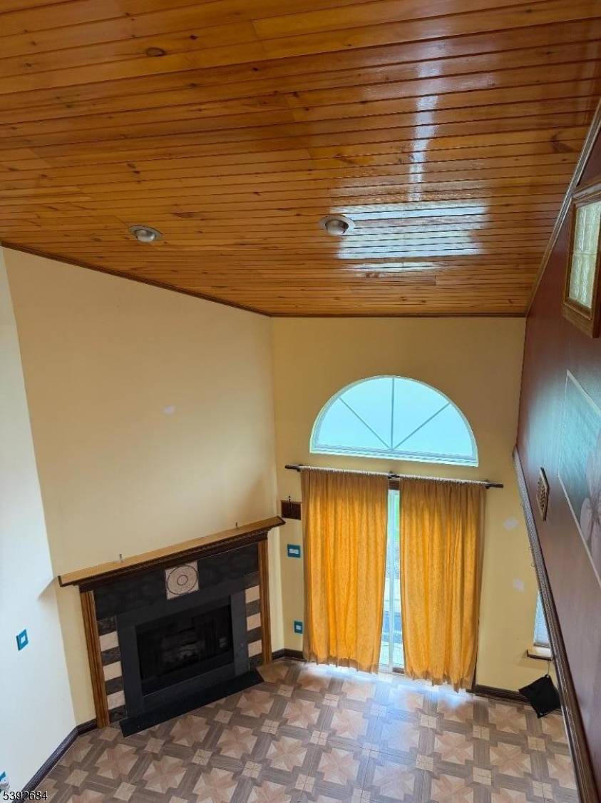 A must see ! ! ! Bring your personal belongings to this beautiful 2 bedroom, 2.