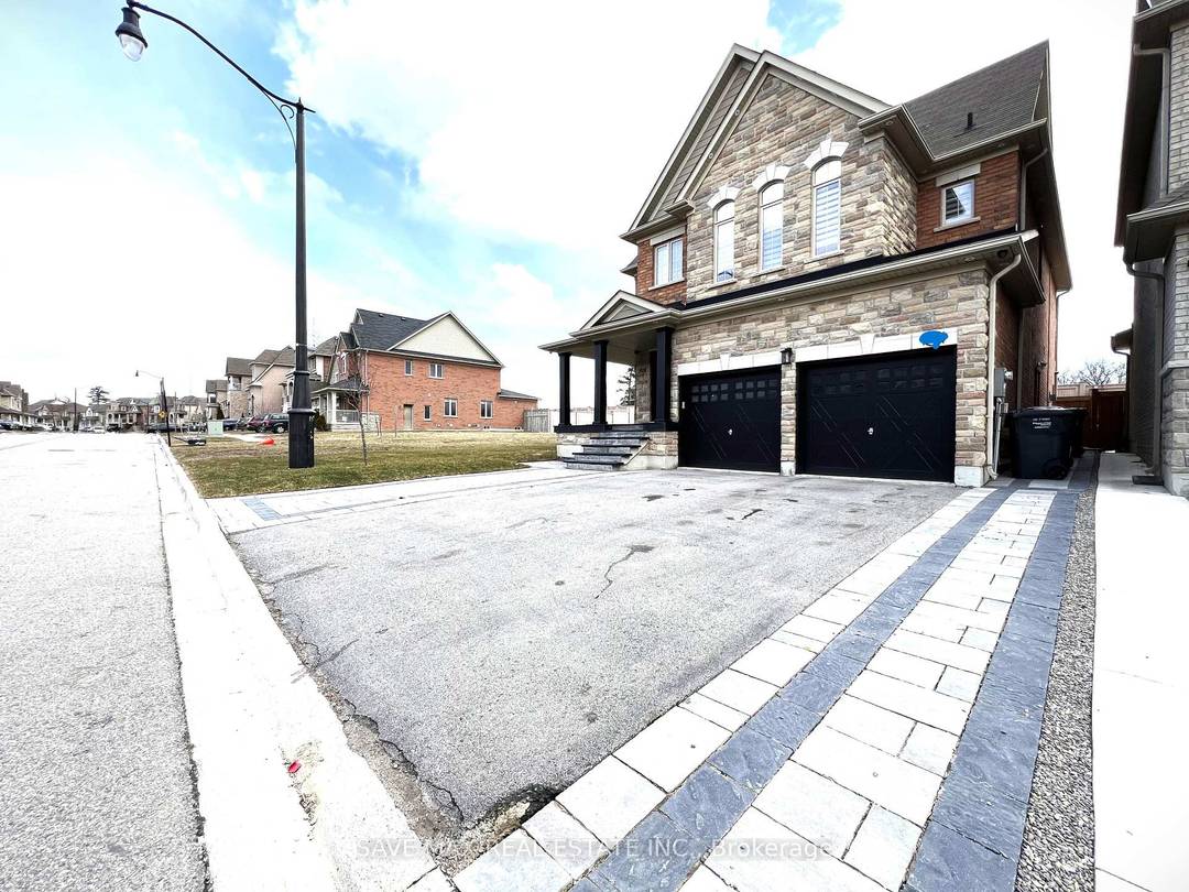 Executive Style 2 Bedroom Finished Basement Apartment for Lease Available DEC 1, 2025Step into this newly built, fully furnished executive 2 bedroom basement apartment, located in a modern Brampton neighbourhood ...