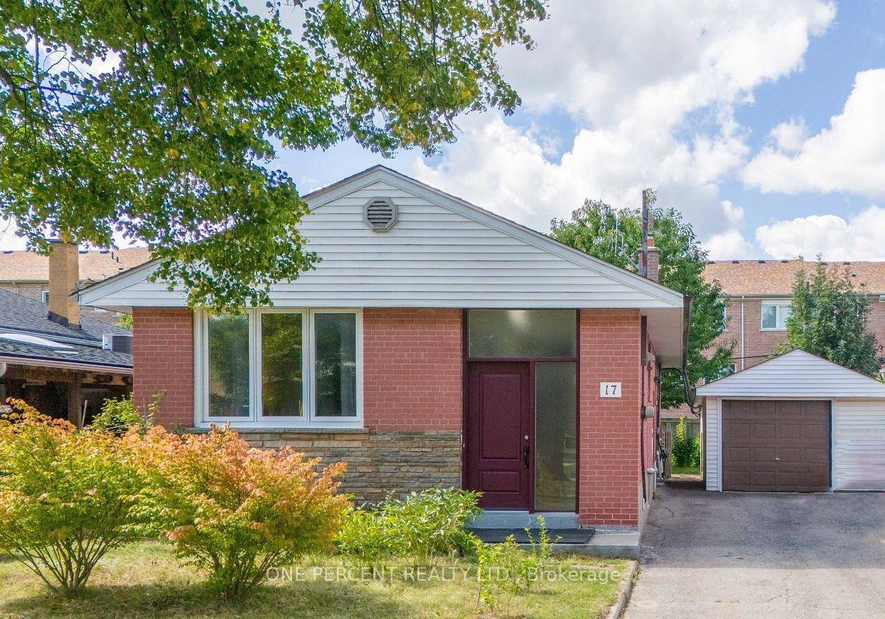 Charming 3 Bedroom Bungalow in Eglinton East, Scarborough !