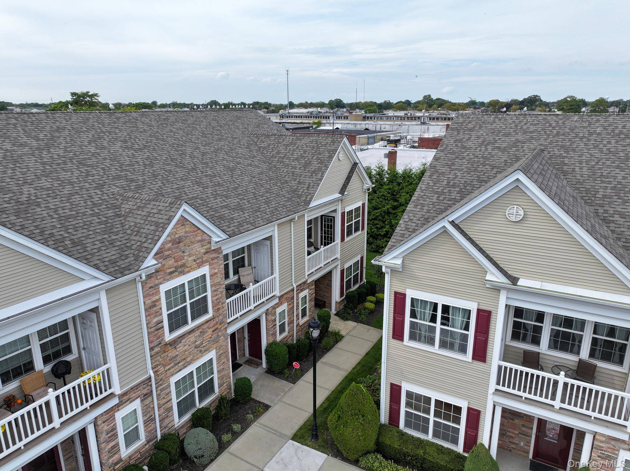 Introducing this Desirable 2nd Floor True Corner Loft Unit.