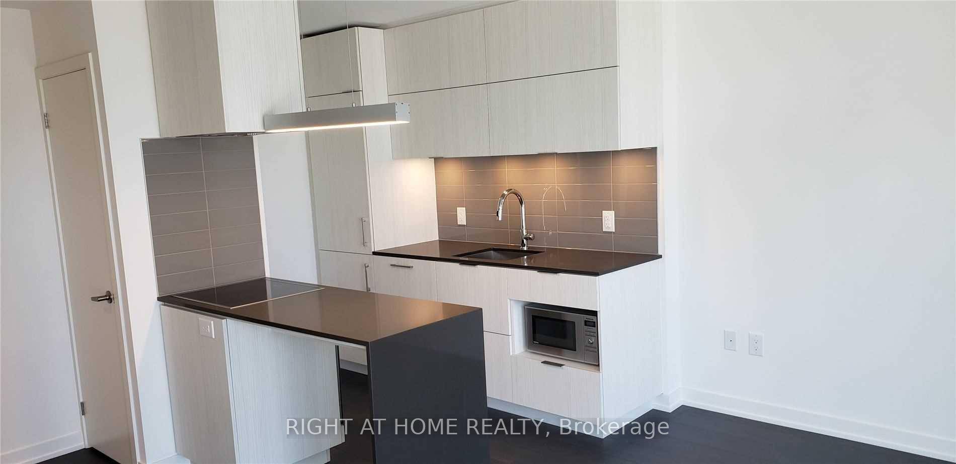 Studio Unit Next To Loblaws, The Gardner, Sugar Beach.