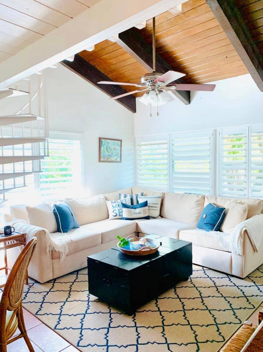 THE BEACH VILLAS Condo Berry-Islands
