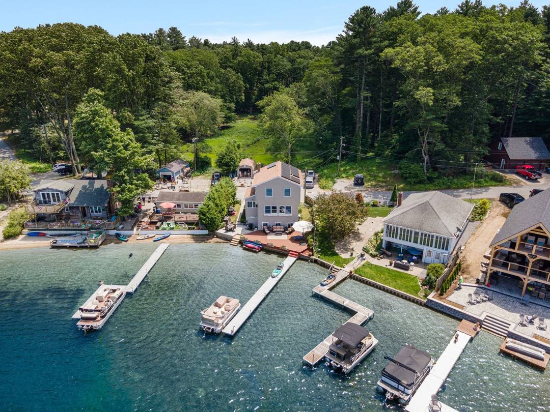 Year Round Lakefront Retreat on Desirable Alexander's Lake Built in 1997, this pristine home offers over 1, 600 square feet of beautifully maintained living space across three levels all with ...
