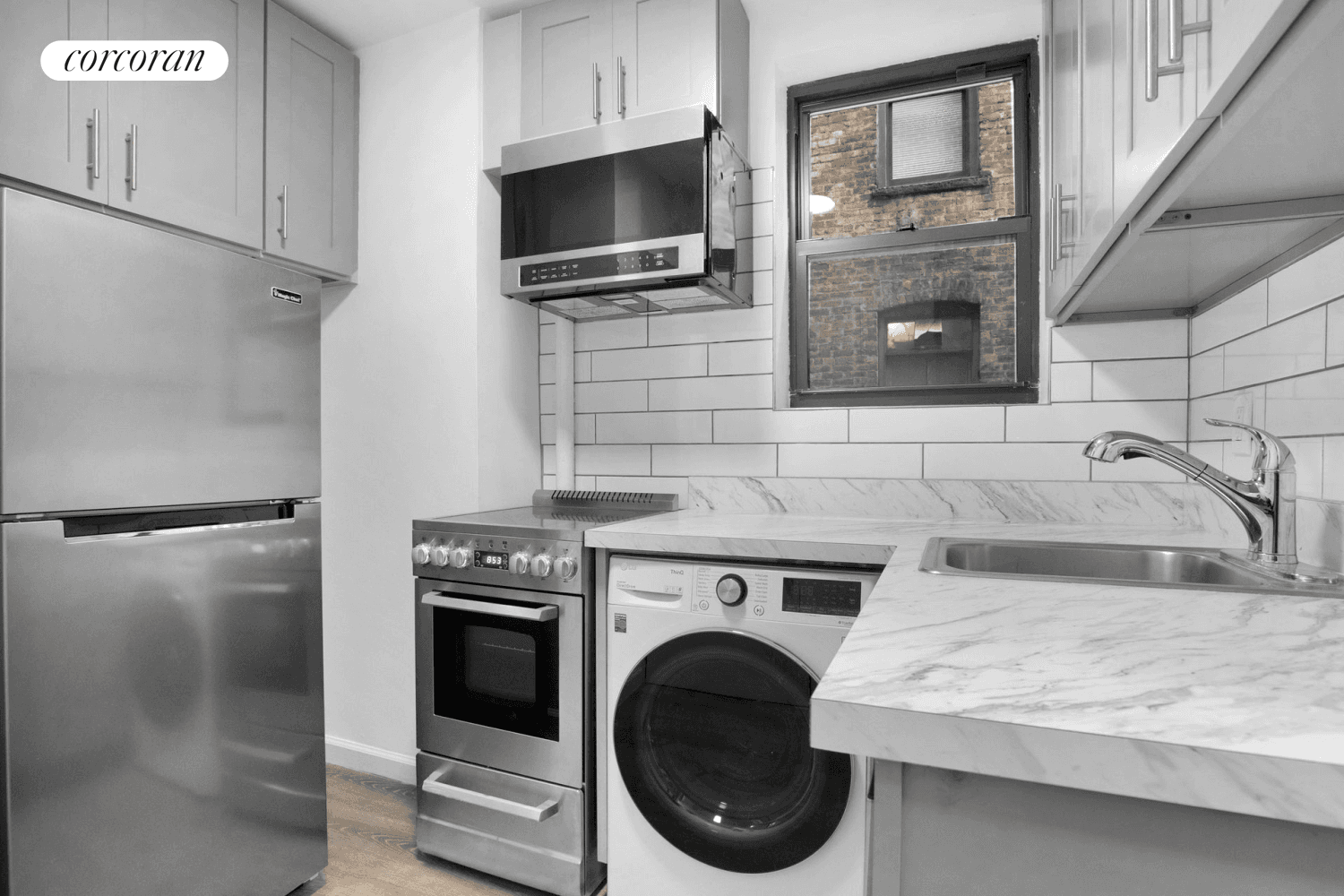 RENOVATED ONE BEDROOM with Home Office !
