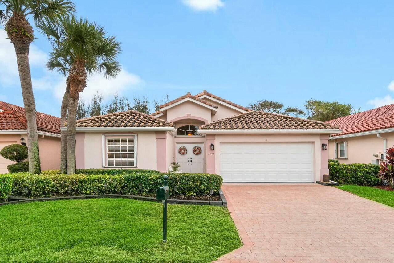 This stunning home offers a spacious 3 bedroom, 2 bath split bedroom floor plan.