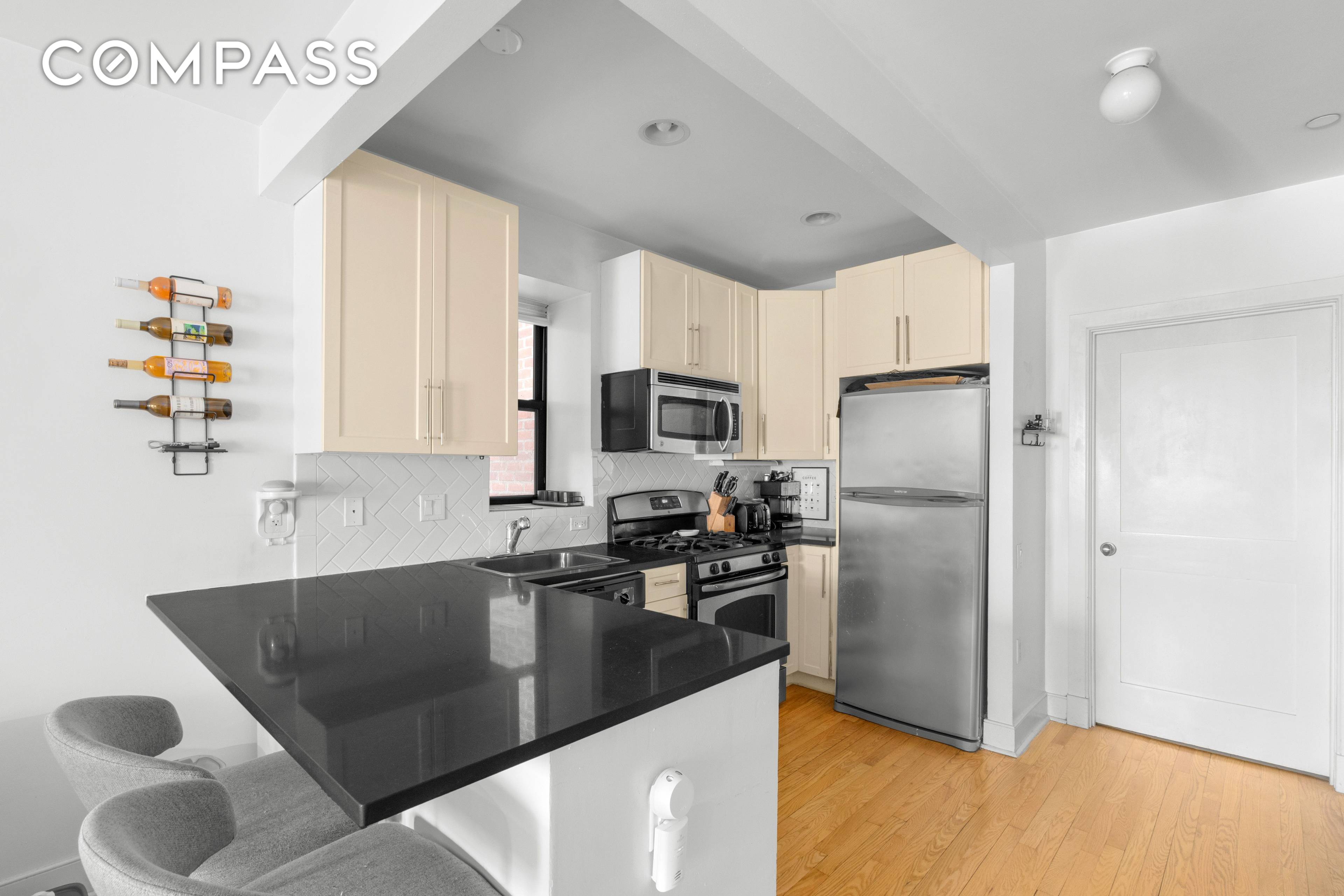 Welcome to your modern sanctuary in the heart of Harlem !