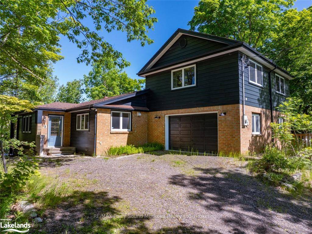 Live work and play in your dream cottage country home !
