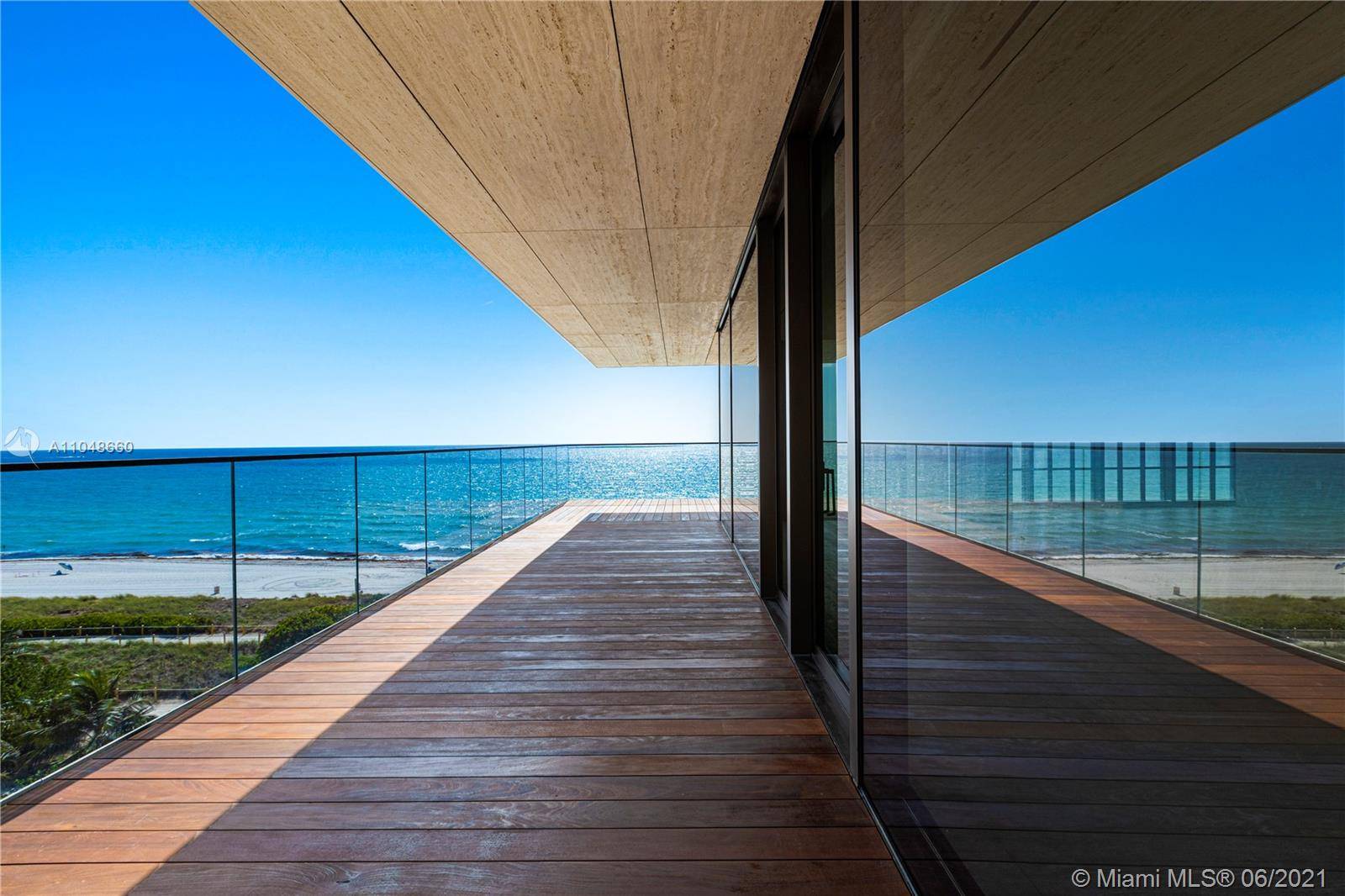 ARTE IS A CURATED COLLECTION OF 16 LUXURY OCEANFRONT RESIDENCES, IN THE EXCLUSIVE NEIGHBORHOOD OF SURFSIDE, BY ARCHITECTURE AND DESIGN PARTNERSHIP OF CITTERIO VEIL WITH KOBI KARP.