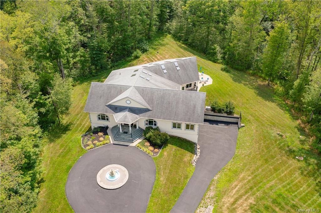Welcome to this incredible 4 bedroom 7, 693 square feet Contemporary home offering an additional 1, 444 square feet of an indoor pool and entertaining area.
