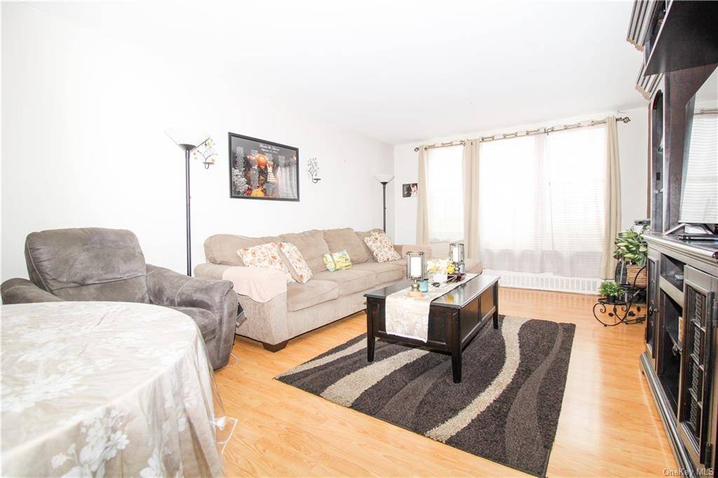 Welcome to Pelham Bay Towers !