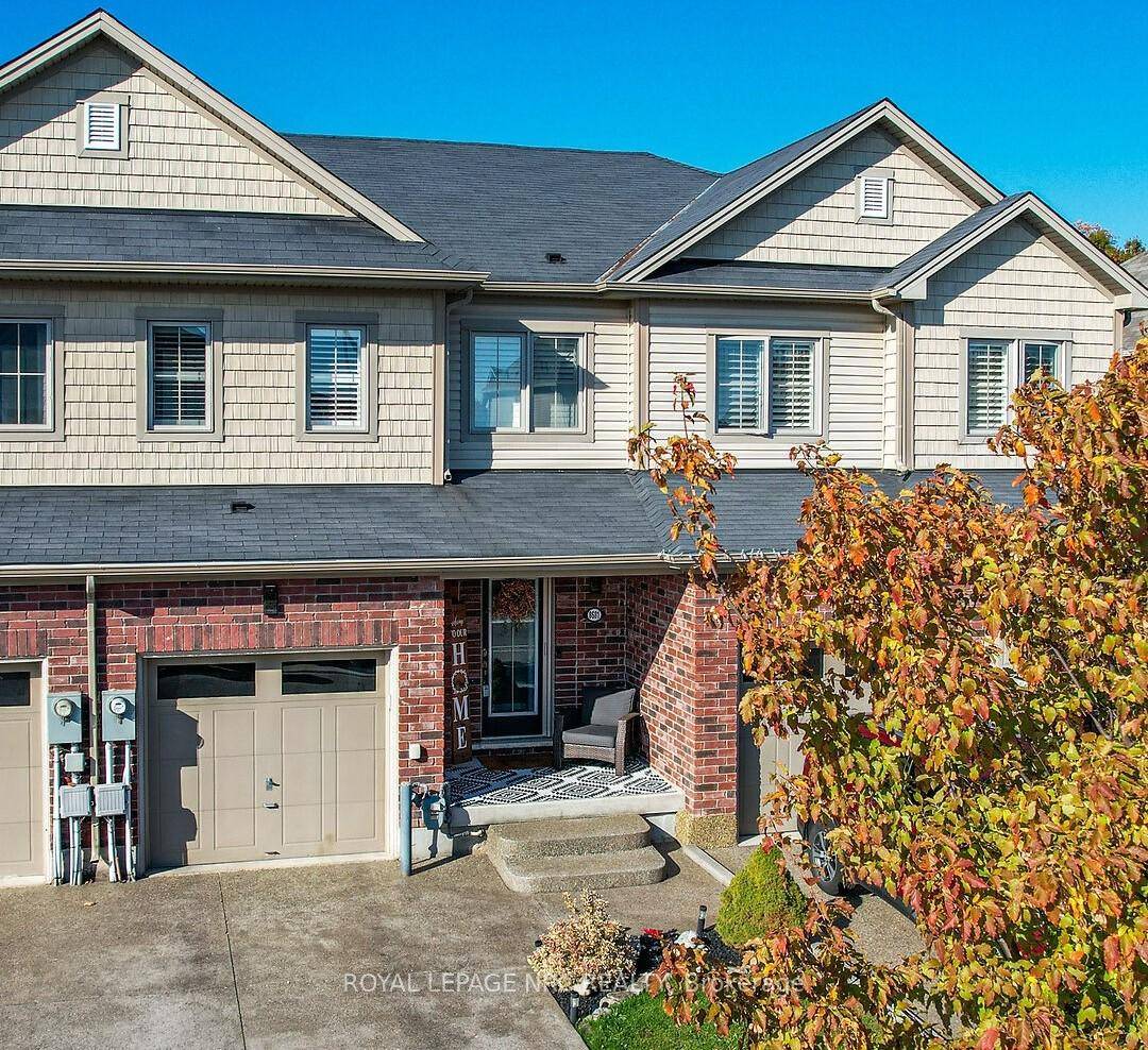 Imagine your daily routine beginning with the backyard views of PICTURESQUE GREEN SPACE, ALONG WARREN WOODS TRAIL, with no rear neighbours to interrupt the view.