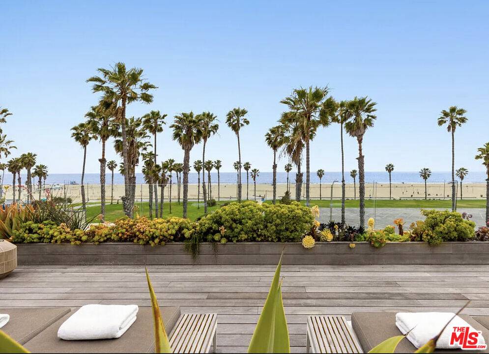 120 Hart Ave 4BR Santa Monica La