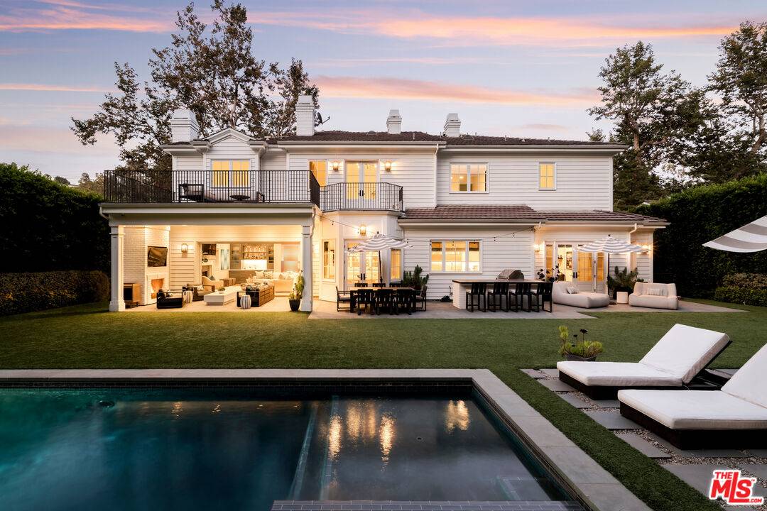 1943 Mandeville Canyon Rd 6BR Brentwood La
