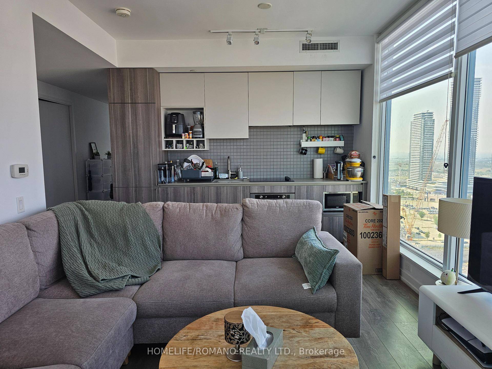 Welcome to Transit City 1, part of a master planned community designed for ultimate convenience !