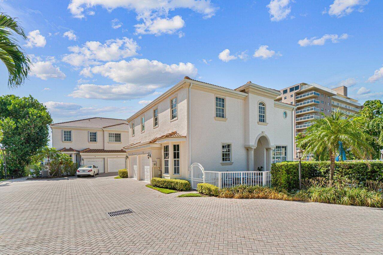YOUR DREAM SUMMER WATERFRONT HOME AWAITS YOU.