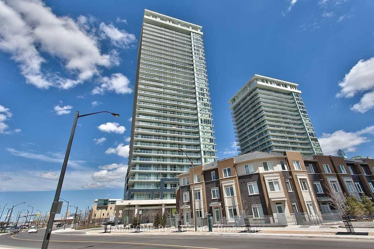 Location ! Spacious 1 Bed 1 Den Unit Located Steps From Square One Shopping Mall amp ; Everything In Downtown Mississauga.