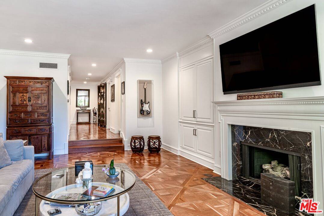 415  S Spalding Dr 2BR Beverly Hills La
