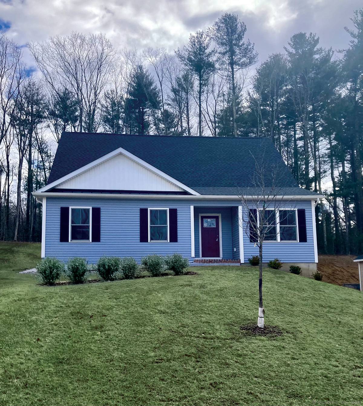 5. 499 first year mortgage to qualified buyers, a savings of 3, 699 over the current 30 year fixed rate with option to refinance when rates are expected to fall ...