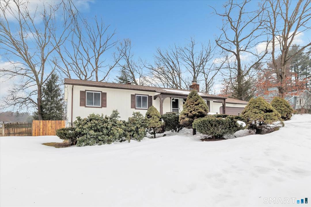 Well maintained and lovely ranch set on a quiet residential street in Naugatuck offering comfortable one level living with additional finished space below.