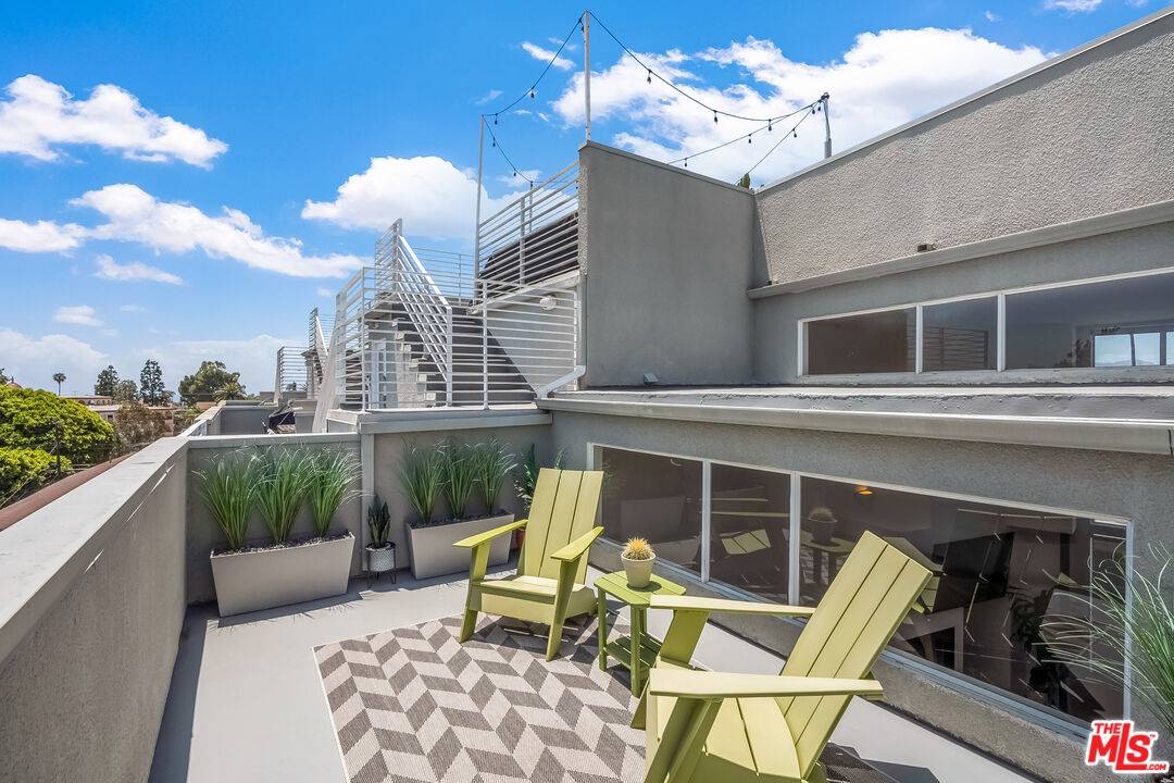 2020   6th St 2BR Santa Monica La