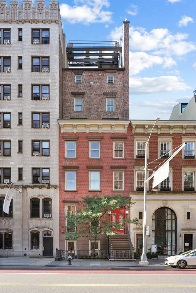 Douglas Elliman Commercial as exclusive agent for ownership, is pleased to present for sale 336 West 23rd Street, a 25 foot wide, Italianate style, mixed use elevator townhouse situated in ...