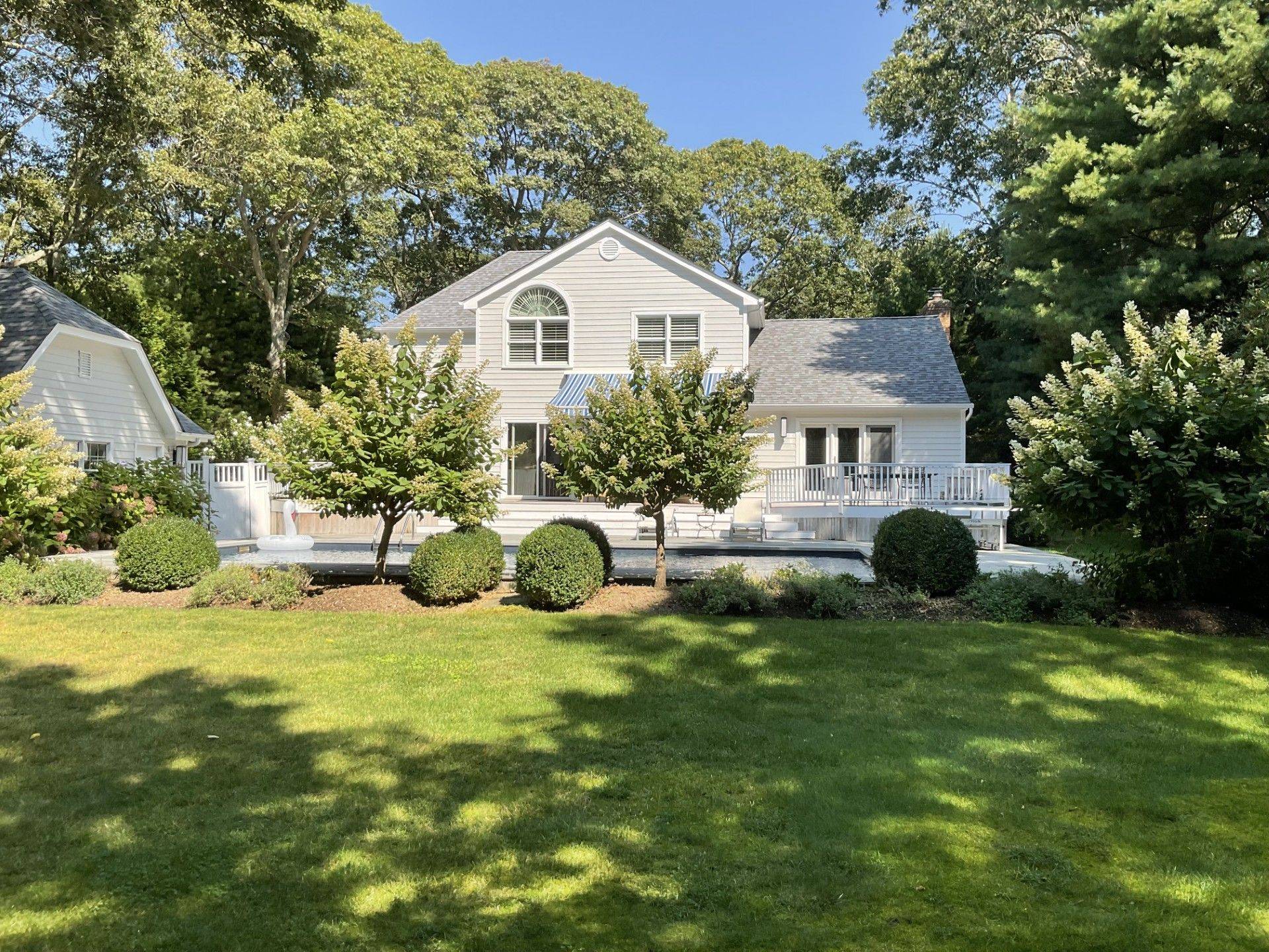 Bridgehampton 4 Br Pool Close to All