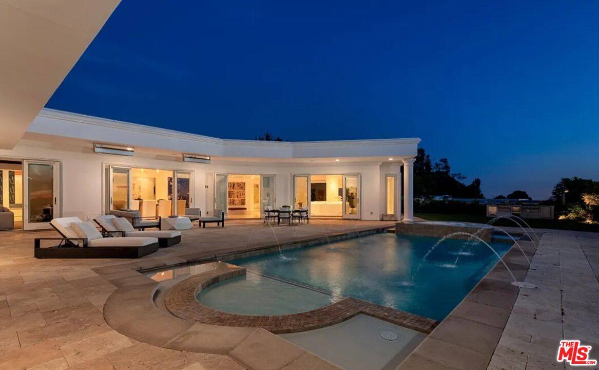 580 Chalette Dr 5.0 Beverly Hills LA