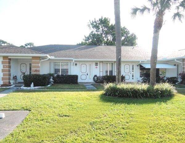 Great private location w canal of the Savannah's Nature preserve in the back.