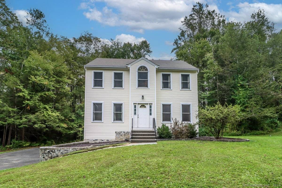 Beautiful and private 3 bedroom colonial in great location near Candlewood Lake and easy access to town, schools and shopping.