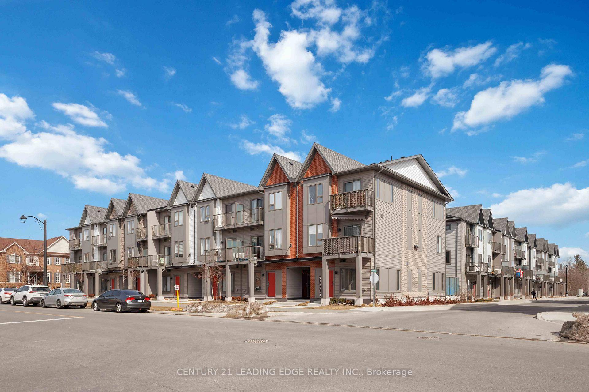 Welcome Home ! Spacious and Bright 2 1 Bedroom, 2 Full Bath unit With Parking.