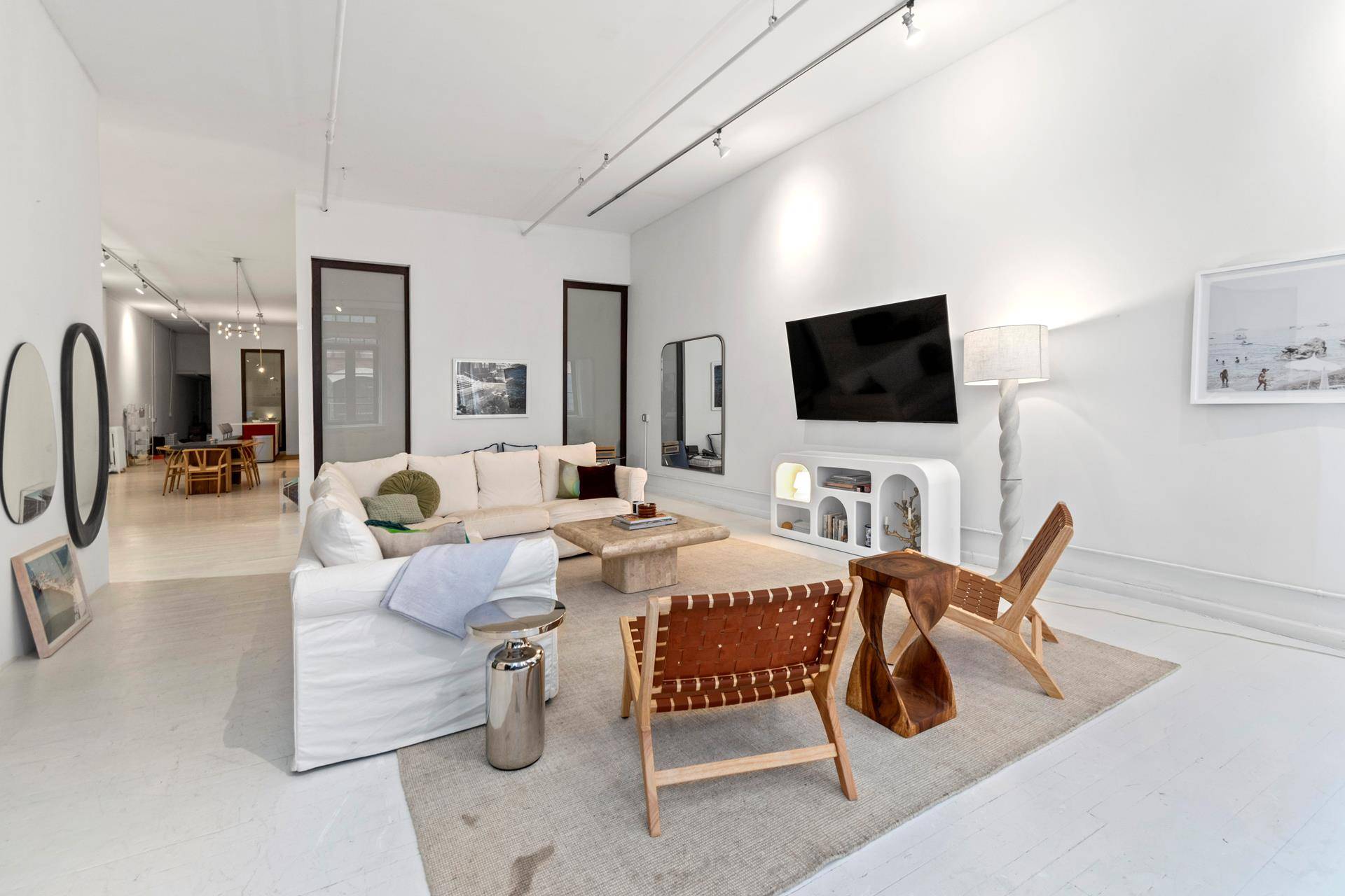 Private keyed elevator opens directly to this expansive 2, 000 square foot loft space.