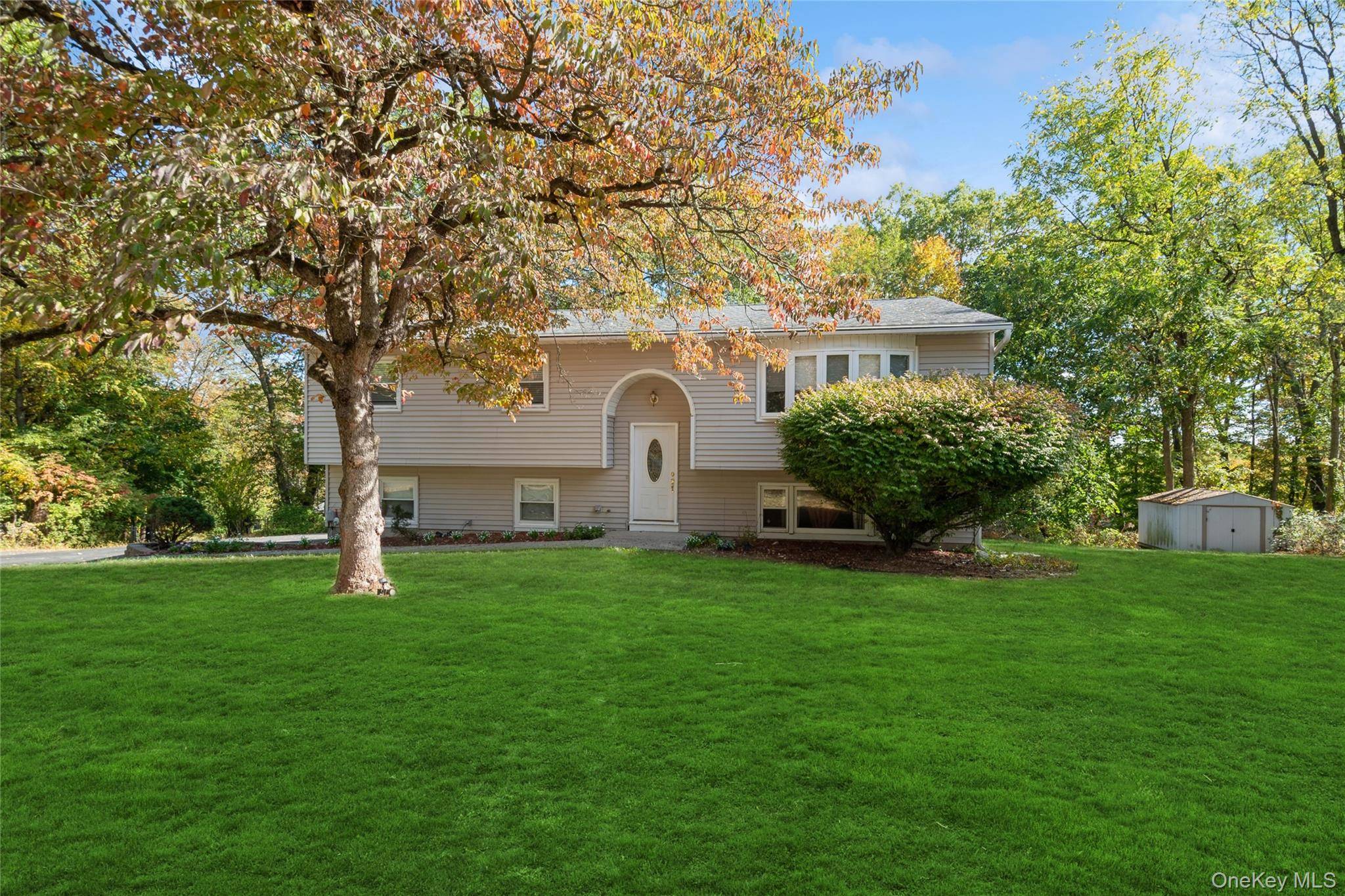 Picture perfect four bedroom 3 bath raised ranch set on over half an acre of property amp ; situated in a cul de sac on one of Nanuet's most elegant ...