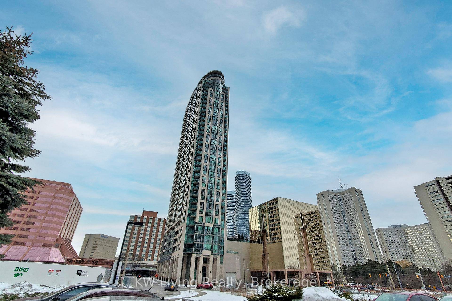 Luxury Condo In Square One, Wonderful Large And Wide 1Br, Best Layout W Panoramic Stunning East Lake View And Toronto Skyline.