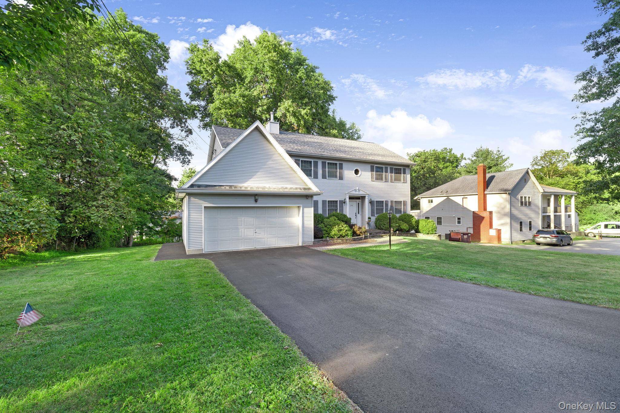 Beautiful 4 Bedroom Home in a Desirable Neighborhood.