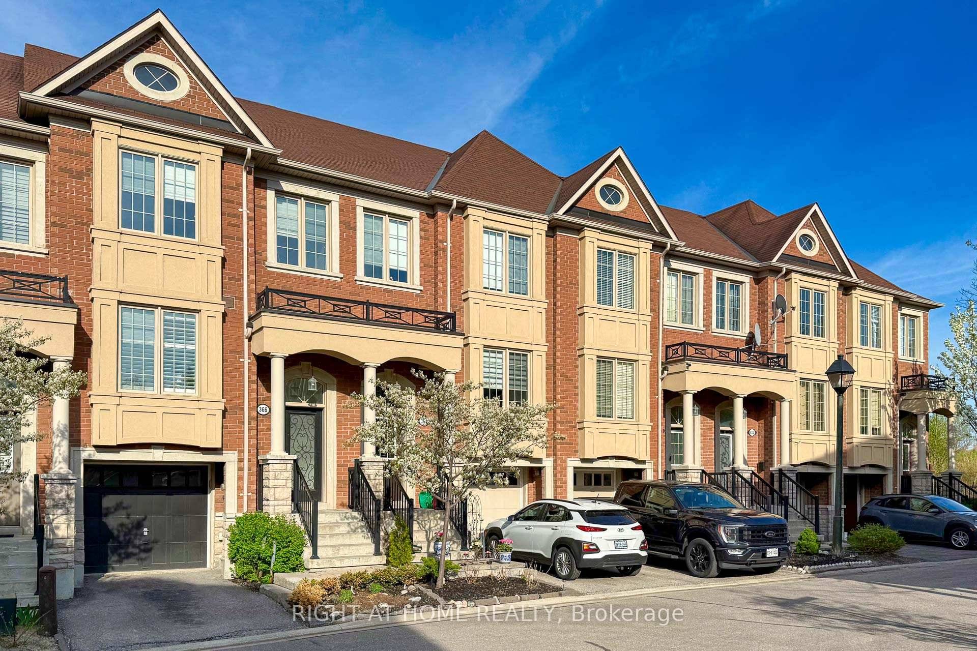 Spacious Freehold Townhouse In Highly Sought After Neighbourhood, Fabulous Open Concept Layout, Upgraded Kitchen With Stainless Steel Appliances amp ; Granite Counters, Gleaming Hardwood Floors, Backing On To Open Space ...
