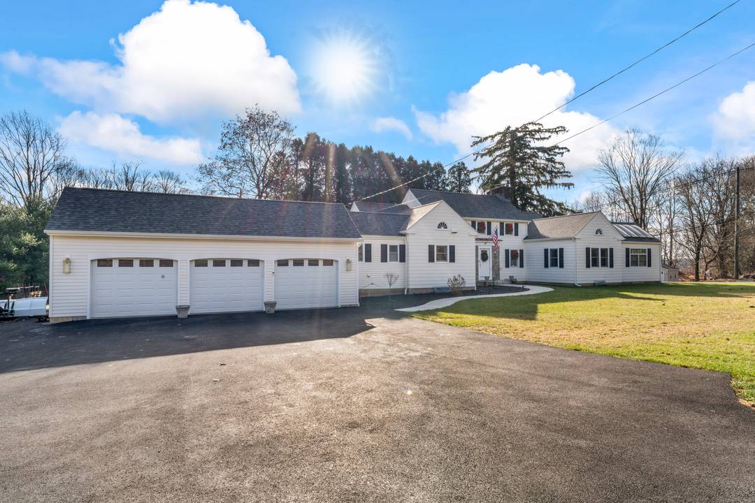 Welcome to 37 Driftway Road, a beautifully appointed 4 bedroom, 2.