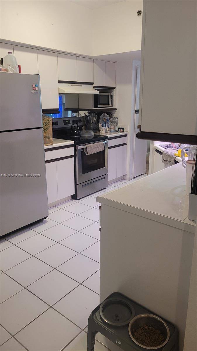 Superb 2 Bedrooms Unit. First floor.