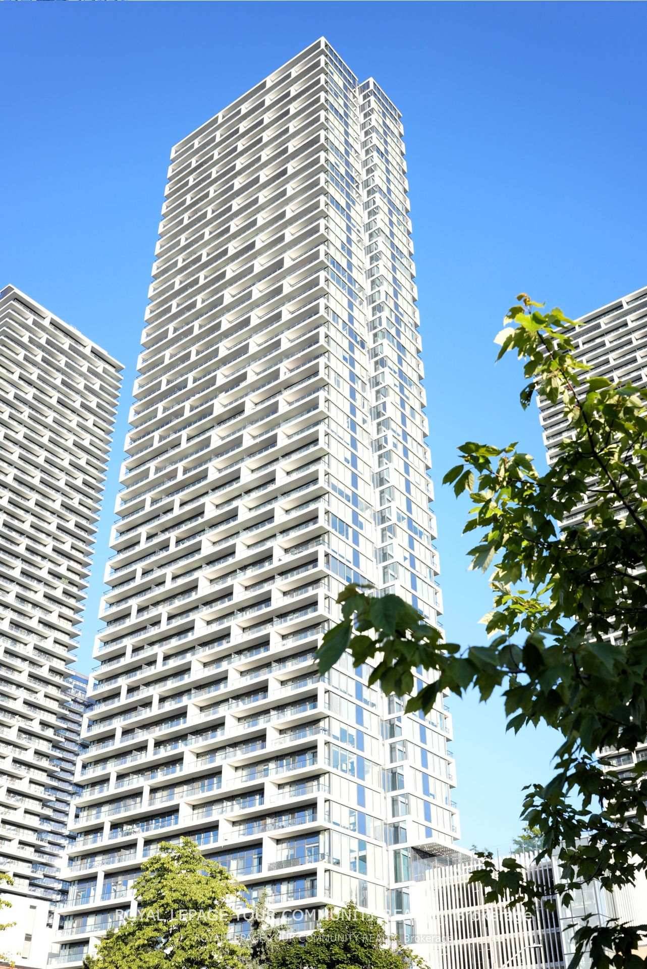 Welcome to Transit City 1, where luxury and convenience converge !