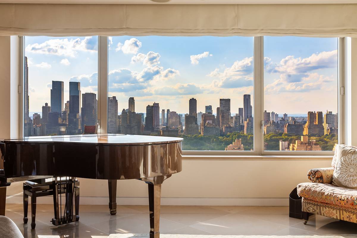 Introducing The Penthouse at The Chatham, developed by The Related Companies and designed by renowned architect, Robert A.
