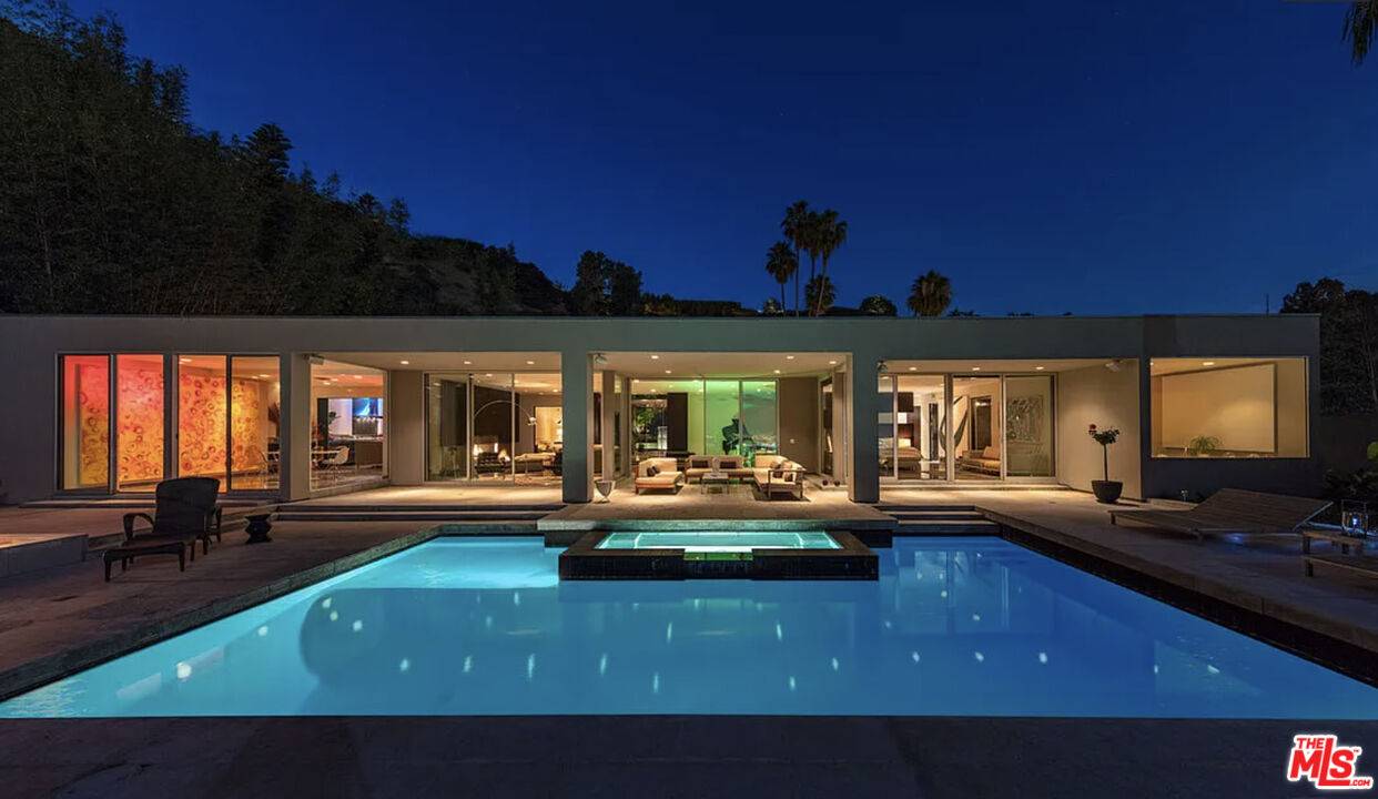 530   Leslie Ln 4BR Beverly Hills Post Office | B.H.P.O. La