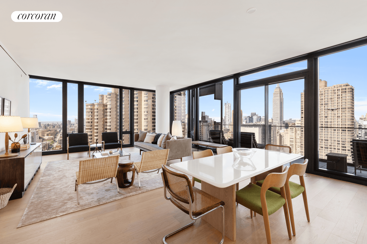 Residence 40E at One United Nations Park is a 2, 097sf three bedroom, three bathrooms plus powder room residence with sweeping southwest corner exposure.