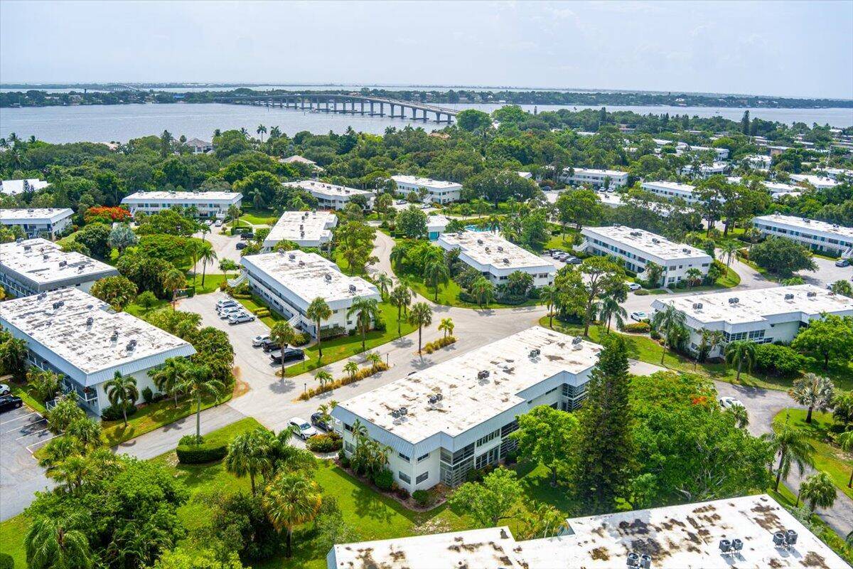 Check out this 1 bed 1. 5 bath unit in beautiful Cedar Pointe Condos !
