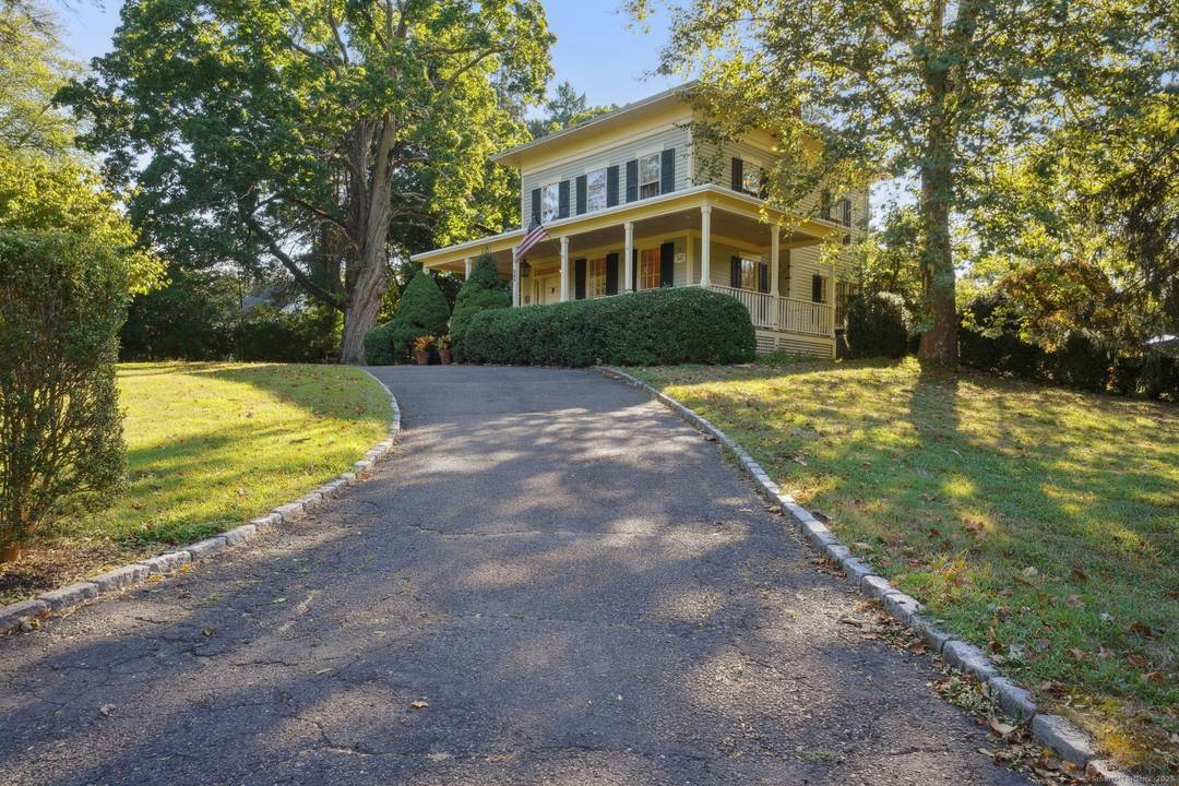 From city politics to select suburb this home offers you the desired change with NYC still within reach.