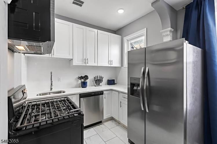 A fully renovated 5 bedroom, 2.